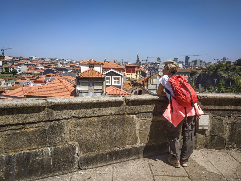 Widok na Porto spod katedry SE